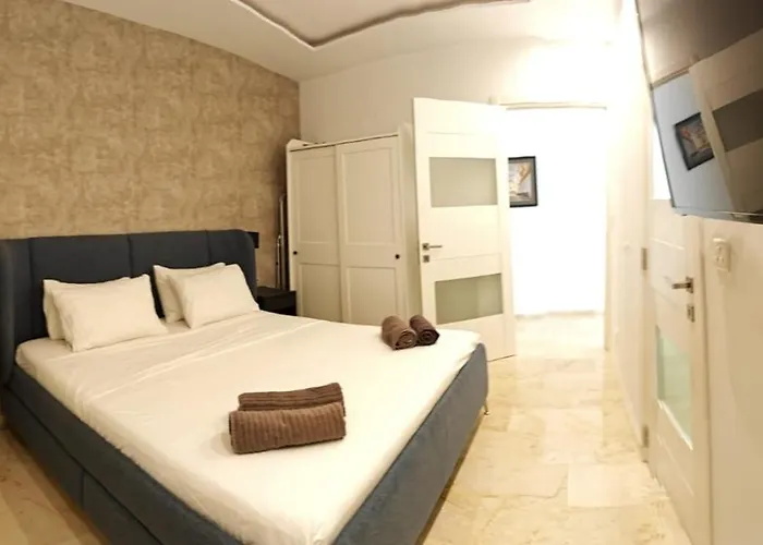 Apartamento Luxury Garden View At Spinola Bay St Julians San Julián